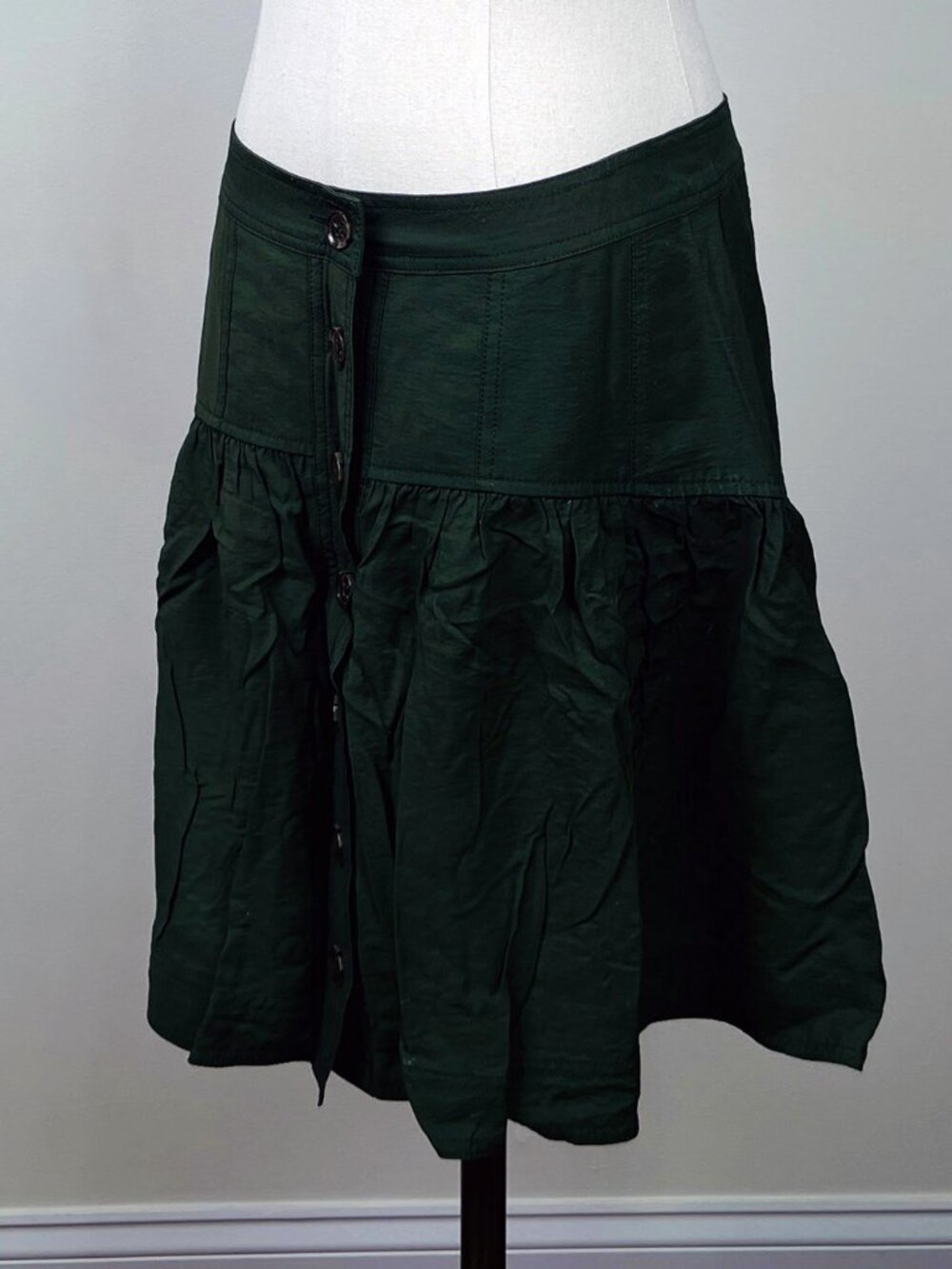 Banana Republic Women’s Skirt Size S Green Button Front Ruffle Flare Tiered